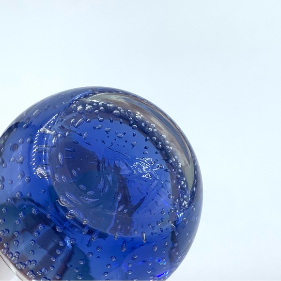 Vintage MCM Handcrafted Controlled Bubble 9” Glass Bud Vase Purple Base - Picture 4 of 9